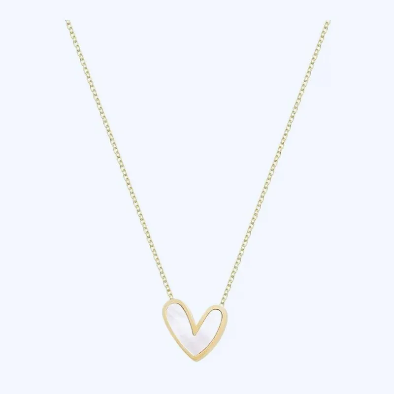 Heart Pendant Shell necklace | 18k Gold-plated Stainless Steel