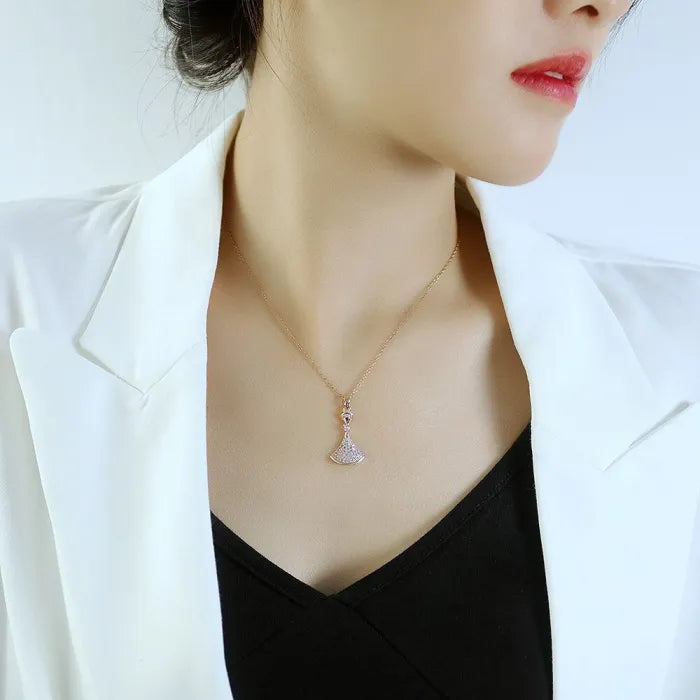 Mori Style Rose-Plated Gold Necklace Diamond-Embedded Clavicle Chain